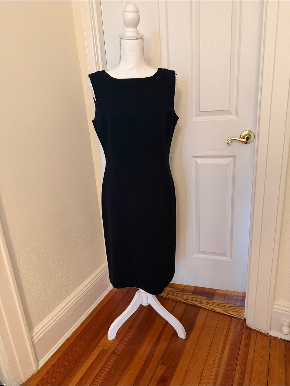 INC Classic Black Sleeveless Sheath Dress